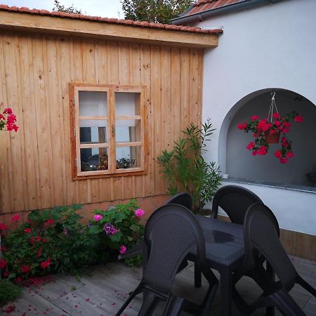 Ubytovani Mikulov Luaran gambar