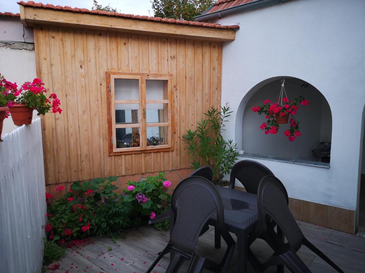 Ubytovani Mikulov Luaran gambar